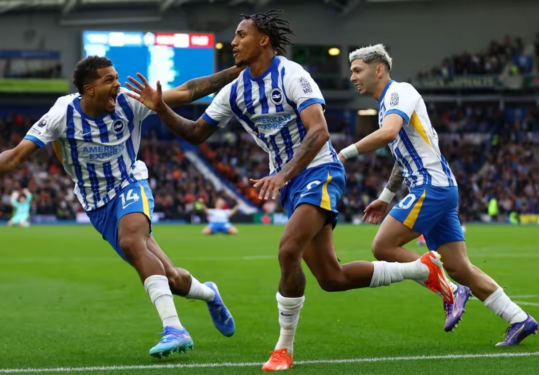 天博体育包含今晨体能课后，曼城豪取连胜备战全明星赛，态度坚定，赛程密集仍需轮换的词条