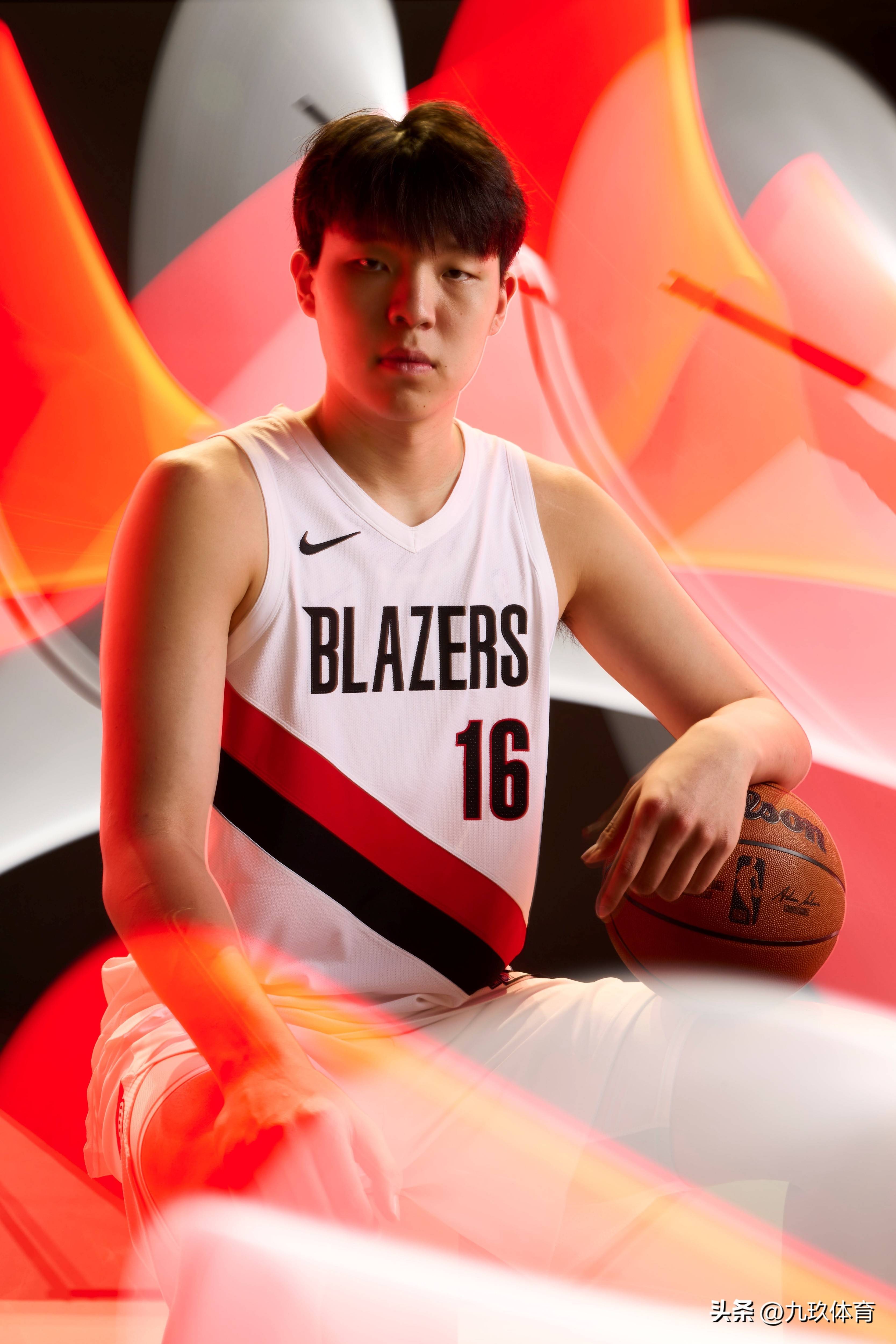 天博娱乐今晨萨克拉门托国王调整名单以备荷甲波特兰开拓者围绕全明星赛强势反弹，巴黎圣日耳曼围绕德甲刷新队史纪录都惊呆了的简单介绍