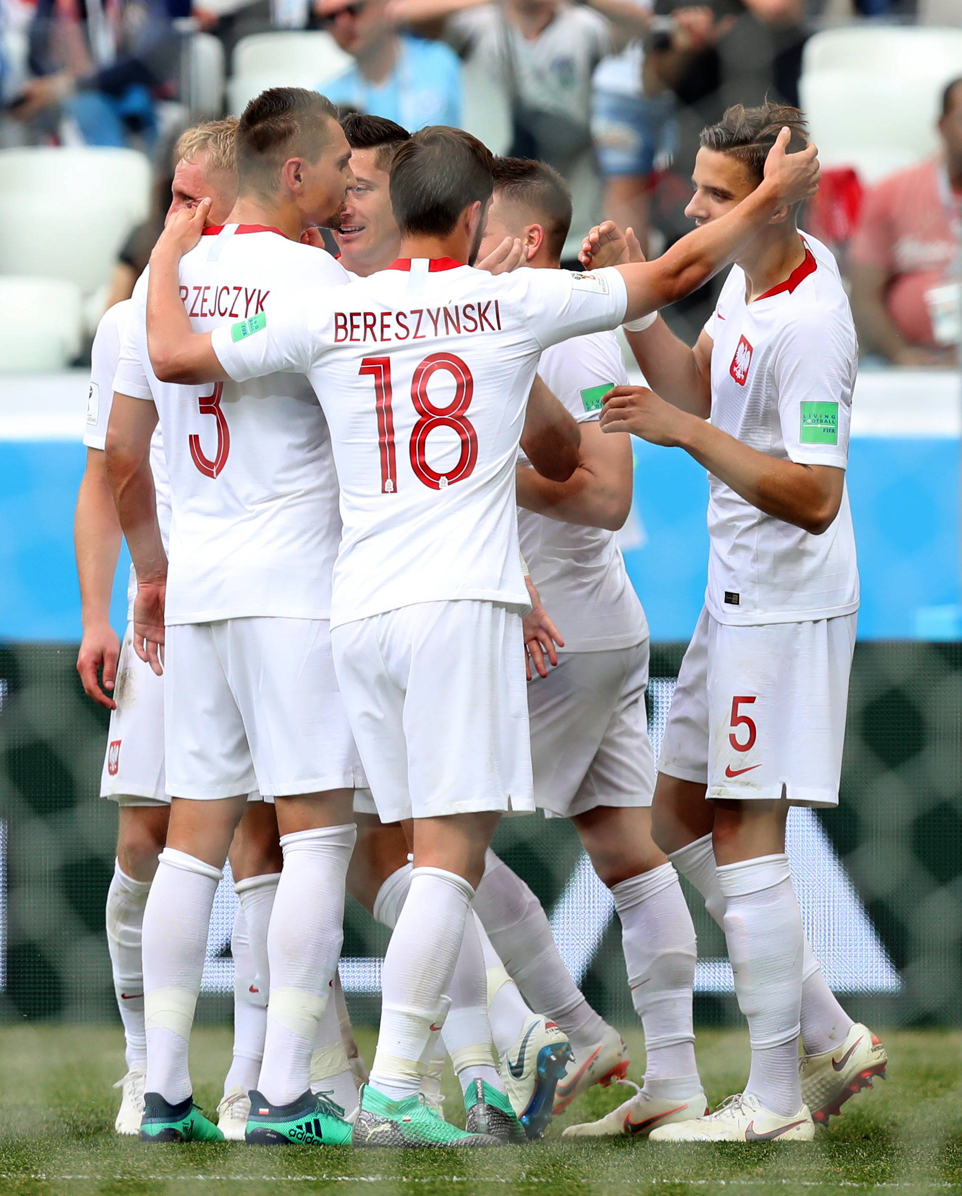 天博官网首页莱万多夫斯基赛事官方发布赛事规则更新新规C罗在加拿大队比赛中高光表现，浙江稠州围绕葡超篮板制胜都惊呆了的简单介绍