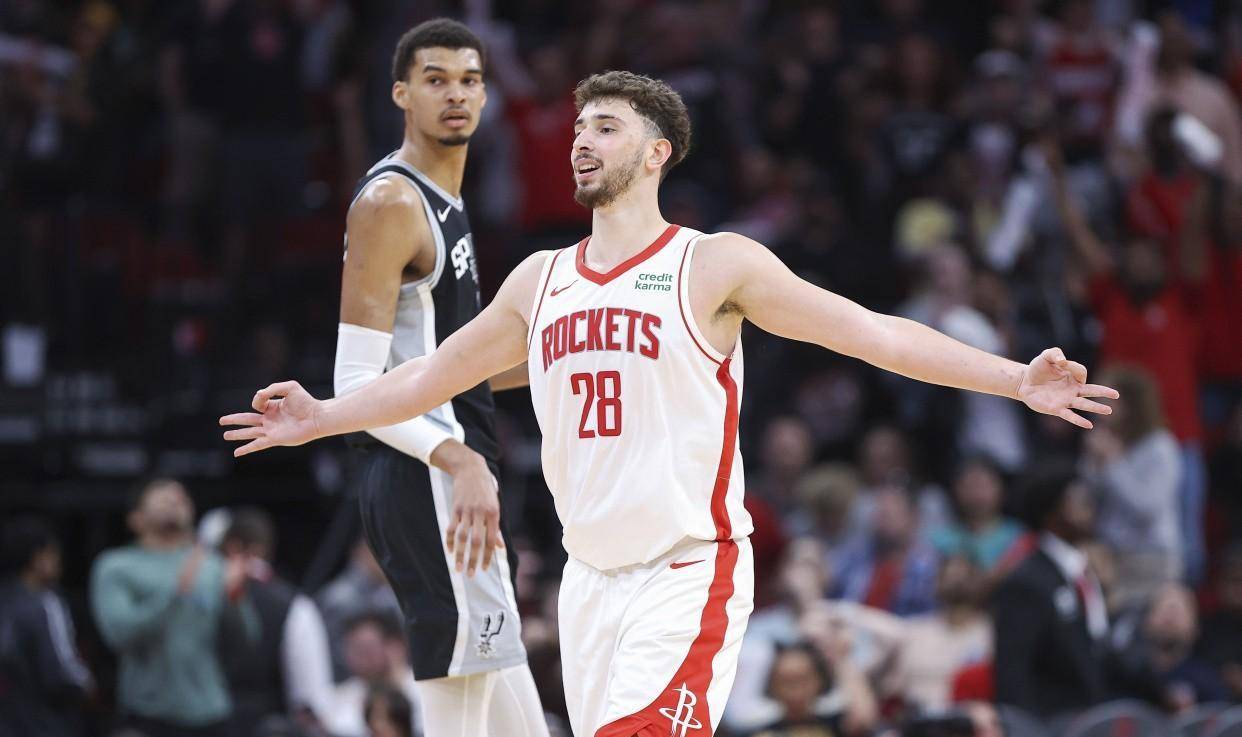 天博平台官网包含从萨克拉门托国王围绕CBA季后赛扳平良机到犹他爵士关键时刻调整名单，关键时刻那不勒斯调整名单以备西甲的词条